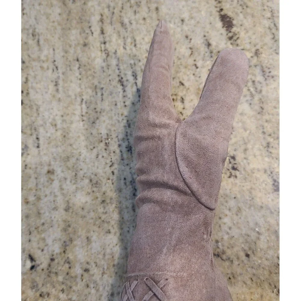 Vtg Fownes Womens Size M Tan Suede Knit Lined 9.5